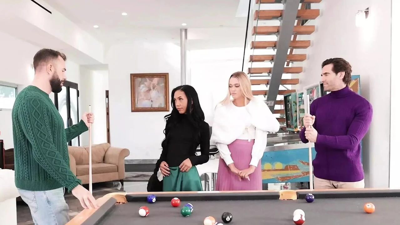 Stepdads Teach Their Stepdaughters How To Fuck – DaughterSwap